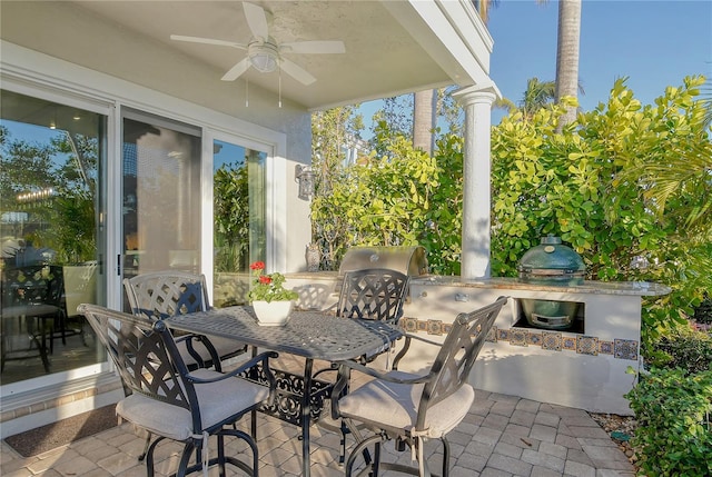 view of patio with ceiling fan