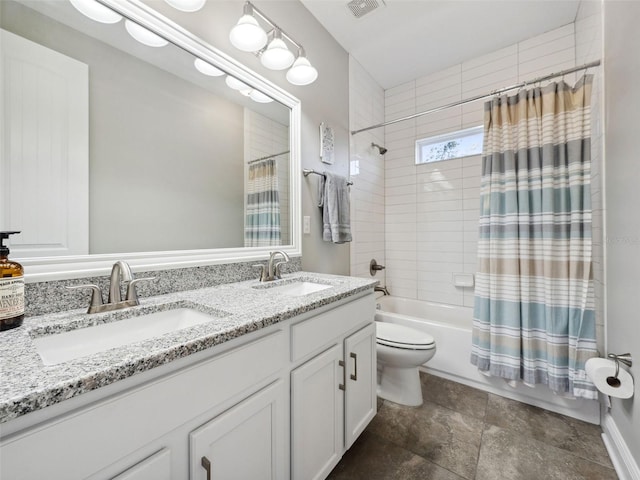 full bathroom featuring shower / tub combo with curtain, vanity, and toilet