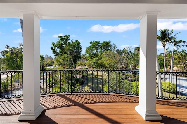 16475 Captiva Dr, Captiva, FL 33924 - view of wooden deck