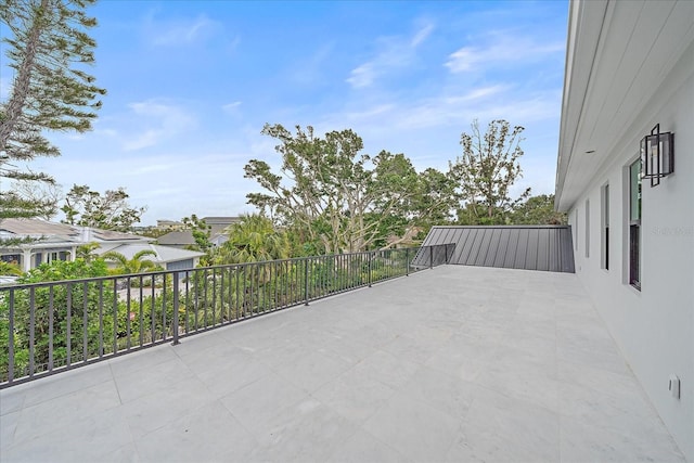 656 Tropical Cir, Sarasota, FL 34242 - view of patio / terrace