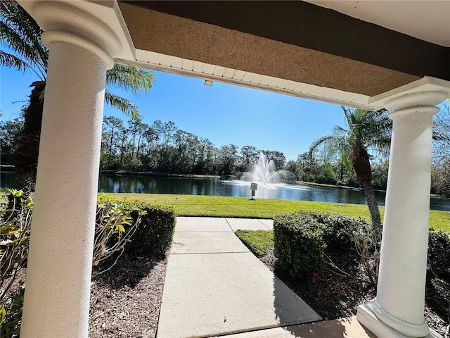 view of yard with a water view