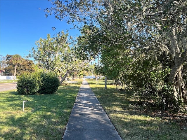 Listing photo 2 for 2450 Ringling Blvd, Sarasota FL 34237