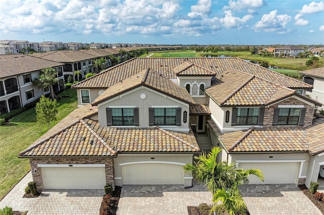 view of mediterranean / spanish-style house