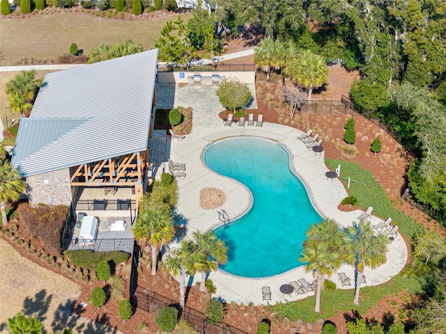 view of swimming pool featuring a patio