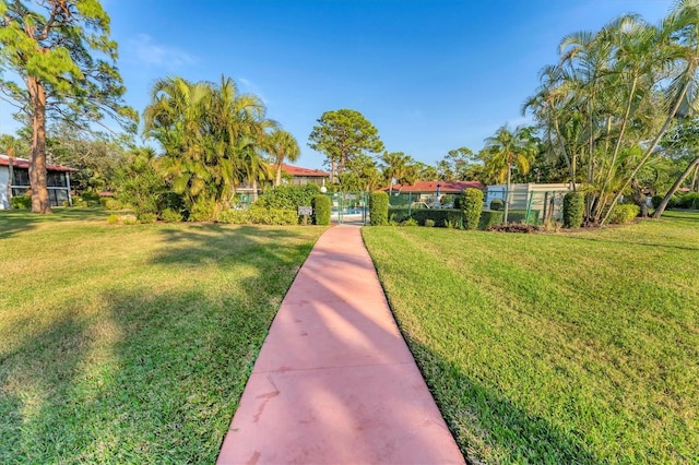 exterior space featuring a front yard