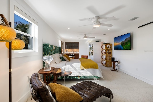 bedroom featuring ceiling fan