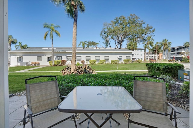 2211 Sunset Dr Unit E3, Bradenton, FL 34207 - exterior space