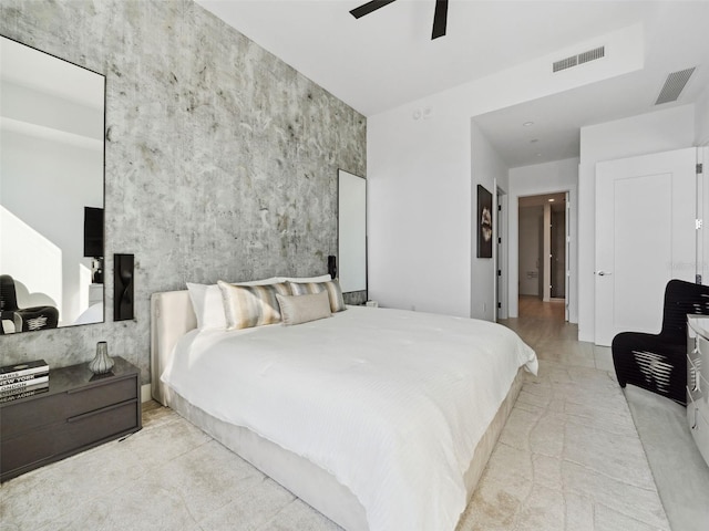 bedroom with ceiling fan