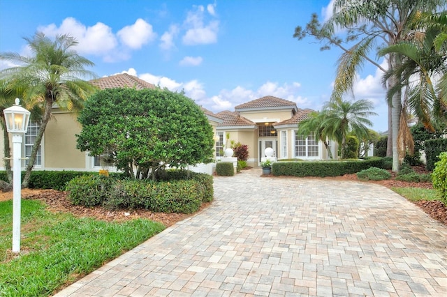 view of mediterranean / spanish-style home