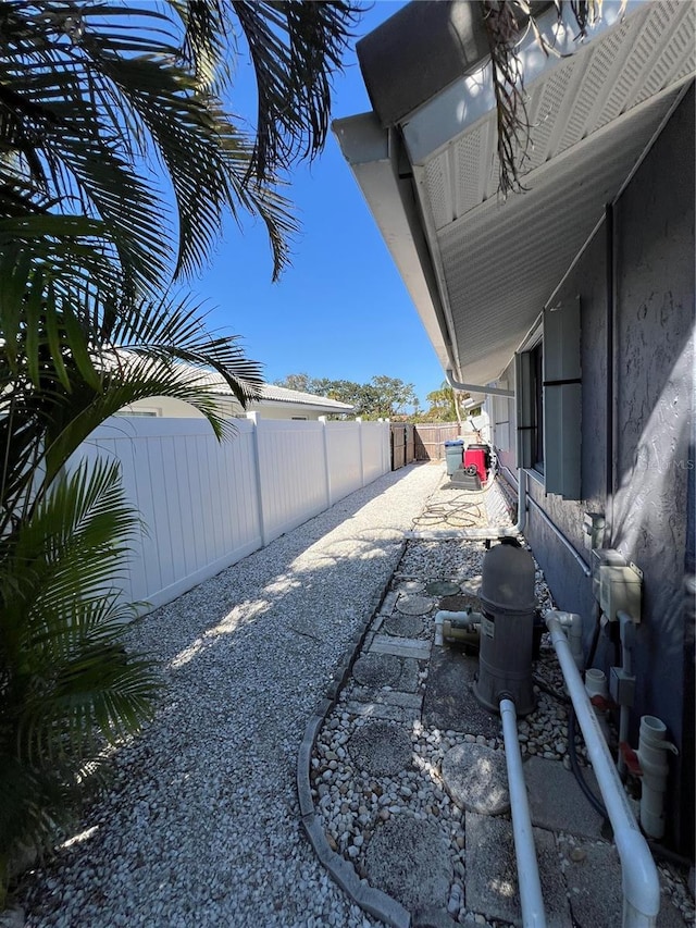 view of yard featuring a patio area