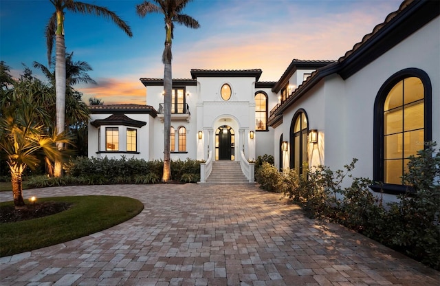 view of mediterranean / spanish-style house