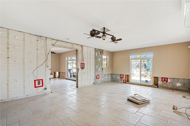 spare room featuring ceiling fan