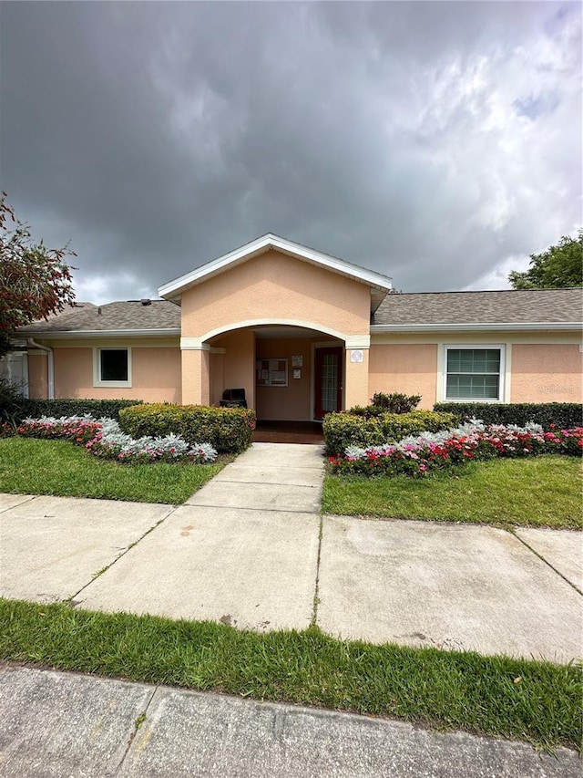 view of front of house