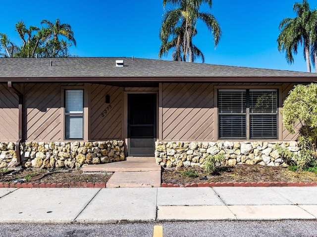 view of front of house