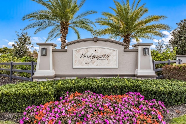 view of community / neighborhood sign