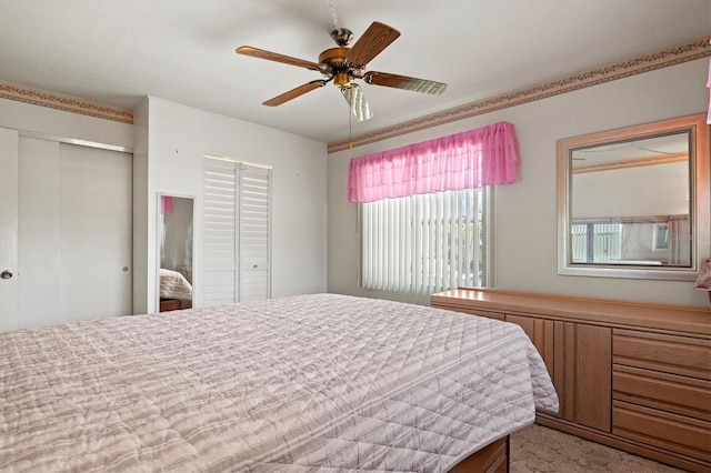 bedroom with ceiling fan