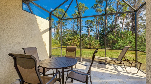 view of sunroom / solarium