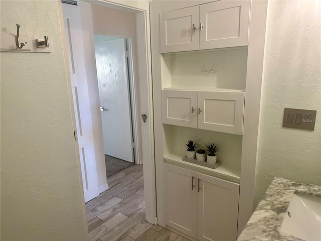 2375 Riverwood Pines Dr, Sarasota, FL 34231 - view of hallway