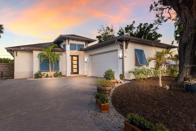 view of front facade featuring a garage