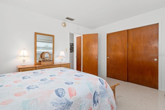 bedroom featuring a closet