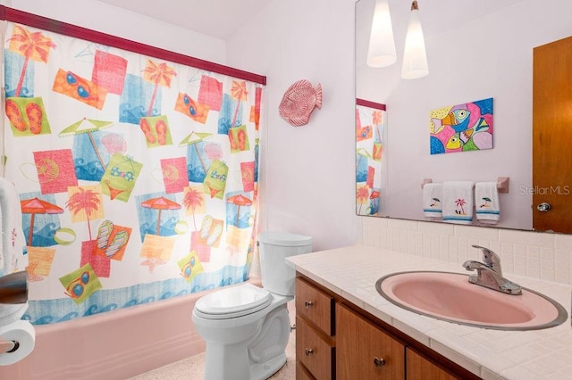 full bathroom with shower / bath combination with curtain, vanity, toilet, and backsplash