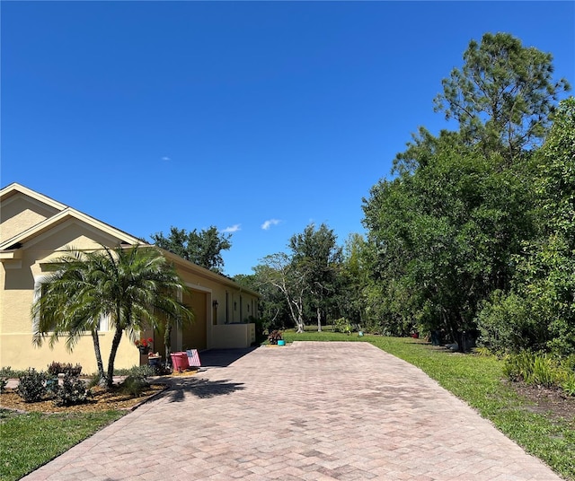 15207 17th Ave E, Bradenton, FL 34212 - view of patio with decorative driveway