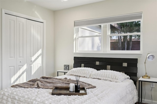 bedroom featuring a closet