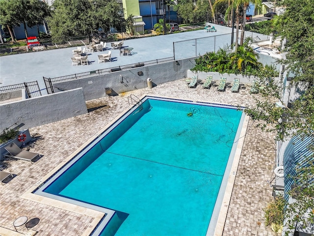 view of swimming pool