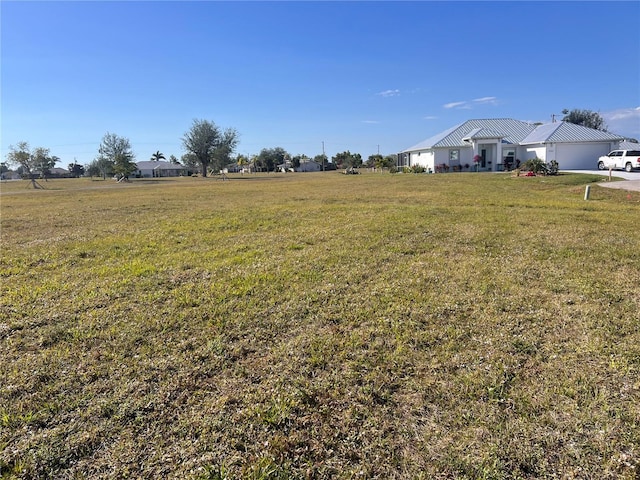 Listing photo 3 for 25325 Lychee Ct, Punta Gorda FL 33955