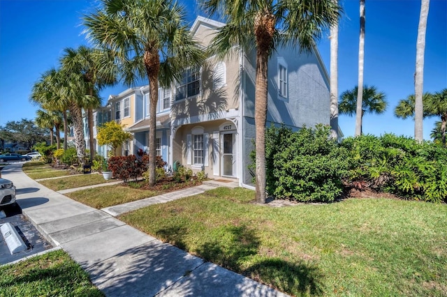 view of front of house with a front yard