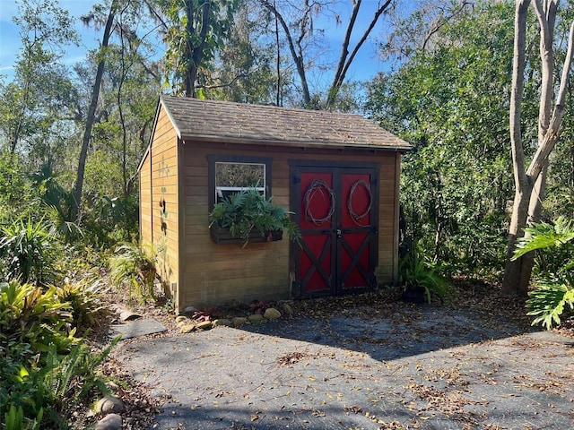 view of outbuilding