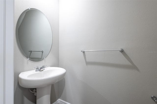 17136 Blowfish Dr, Nokomis, FL 34275 - view of bathroom