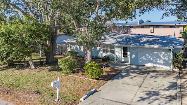 view of front property featuring a garage