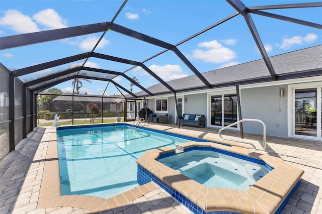 view of swimming pool featuring an in ground hot tub, an outdoor living space, a lanai, and a patio area