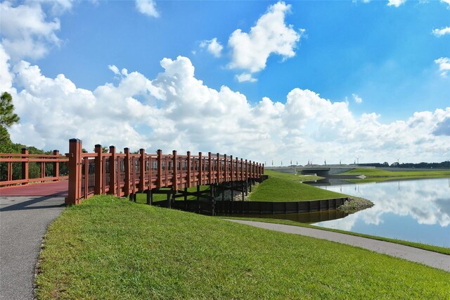 7632 Plantation Cir, Bradenton, FL 34201 - view of community featuring a yard and a water view