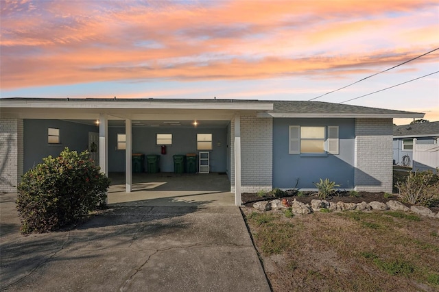 view of front facade featuring a carport