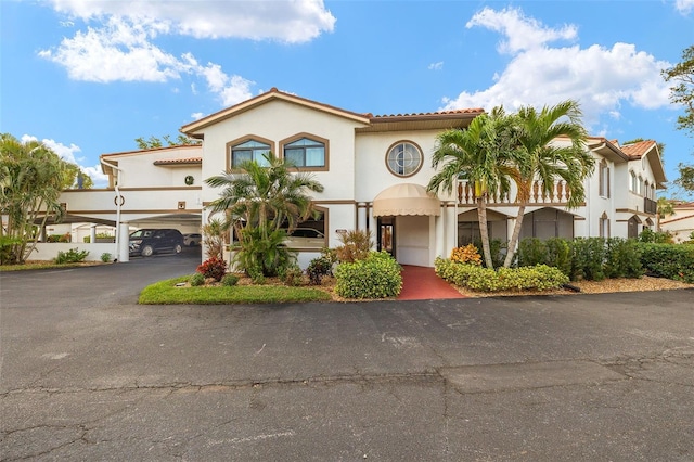 view of mediterranean / spanish-style home