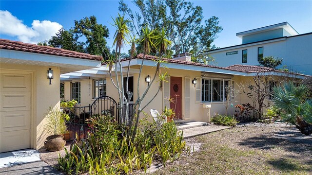 1555 Flower Dr, Sarasota, FL 34239 - view of front of home