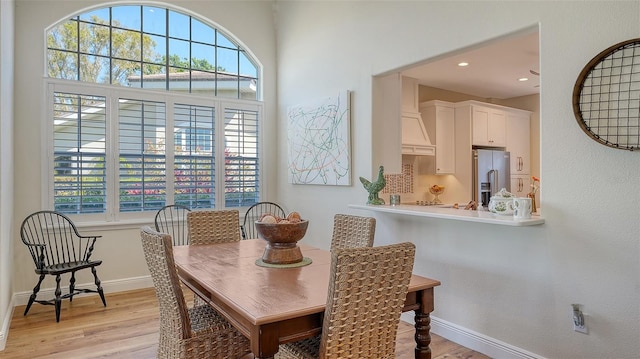 4060 Penshurst Park, Sarasota, FL 34235 - dining space featuring light wood finished floors, baseboards, and recessed lighting