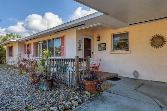 view of front of house with a porch