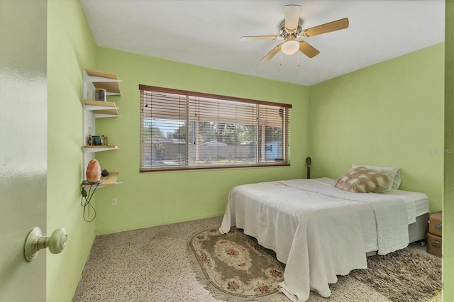 bedroom with ceiling fan