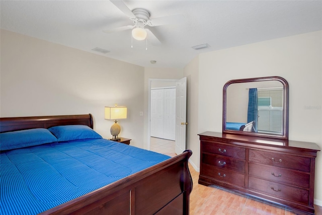 bedroom featuring ceiling fan