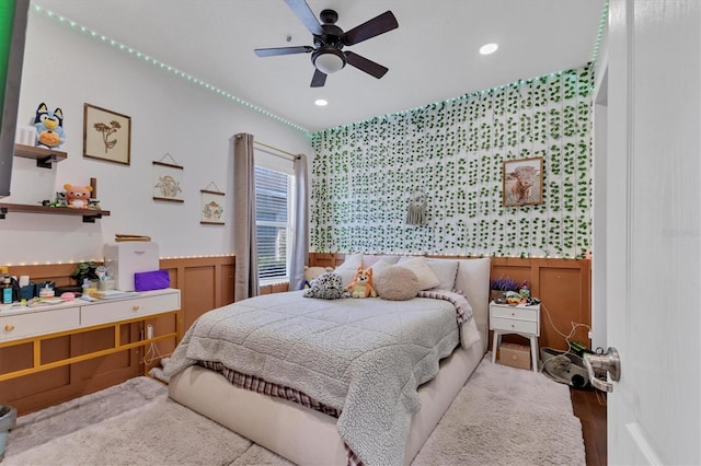 bedroom featuring ceiling fan