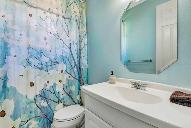 5750 Saddle Oak Trl, Sarasota, FL 34241 - full bath with vanity and a shower with curtain