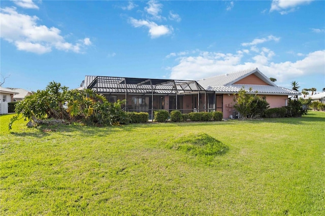 534 Warwick Ln, Venice, FL 34293 - view of yard with a lanai