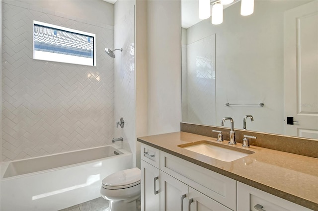 552 Bocelli Dr, North Venice, FL 34275 - full bath with vanity, shower / bathing tub combination, and toilet