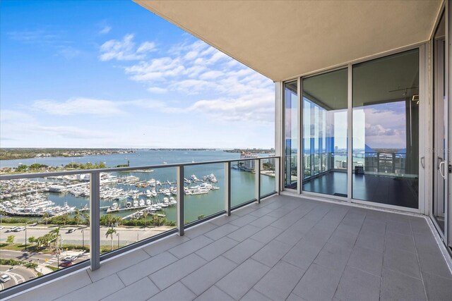 1155 N Gulfstream Ave Unit 1709, Sarasota, FL 34236 - balcony with view of marina and a water view