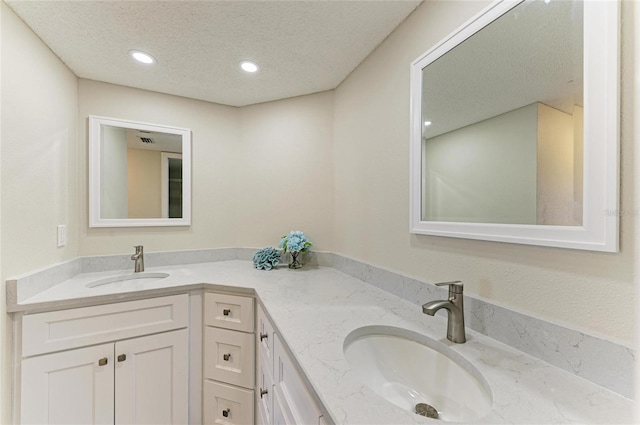1153 Edgewater Cir, Bradenton, FL 34209 - photo 28