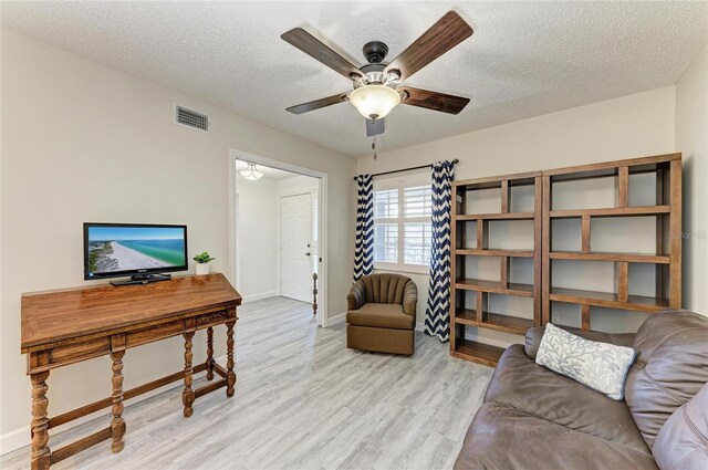 1153 Edgewater Cir, Bradenton, FL 34209 - photo 33