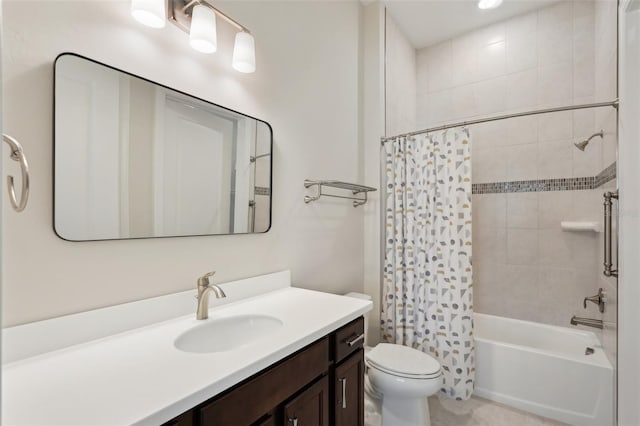 full bathroom featuring shower / bath combo with shower curtain, vanity, and toilet